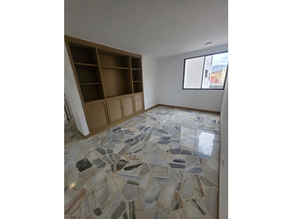 (J-C) APARTAMENTO EN VENTA EN VERSALLES, NORTE DE CALI. — foto 3