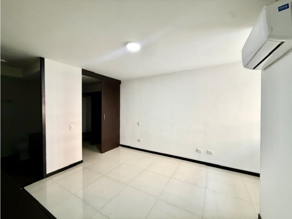 (J) APARTAMENTO EN VENTA EN CIUDAD JARDIN, SUR DE CALI. — foto 4