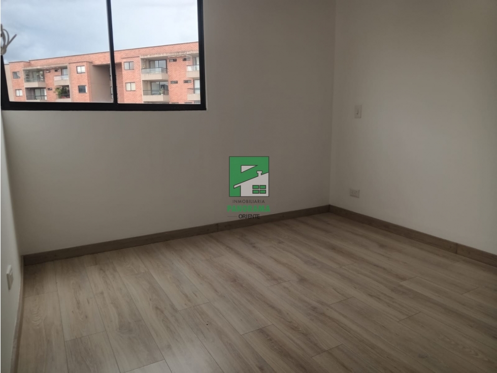 APARTAMENTO DISPONIBLE PARA EL ARRIENDO — foto 2