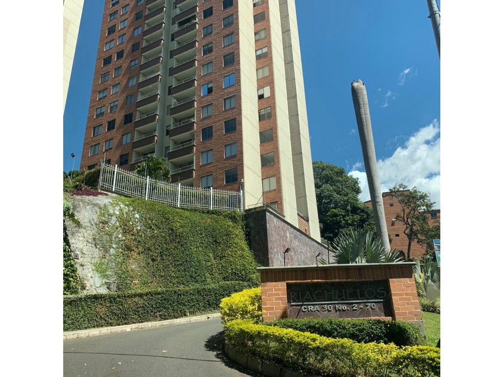Apartamento en venta en Poblado en unidad completa AP-POB-0379 — foto 2