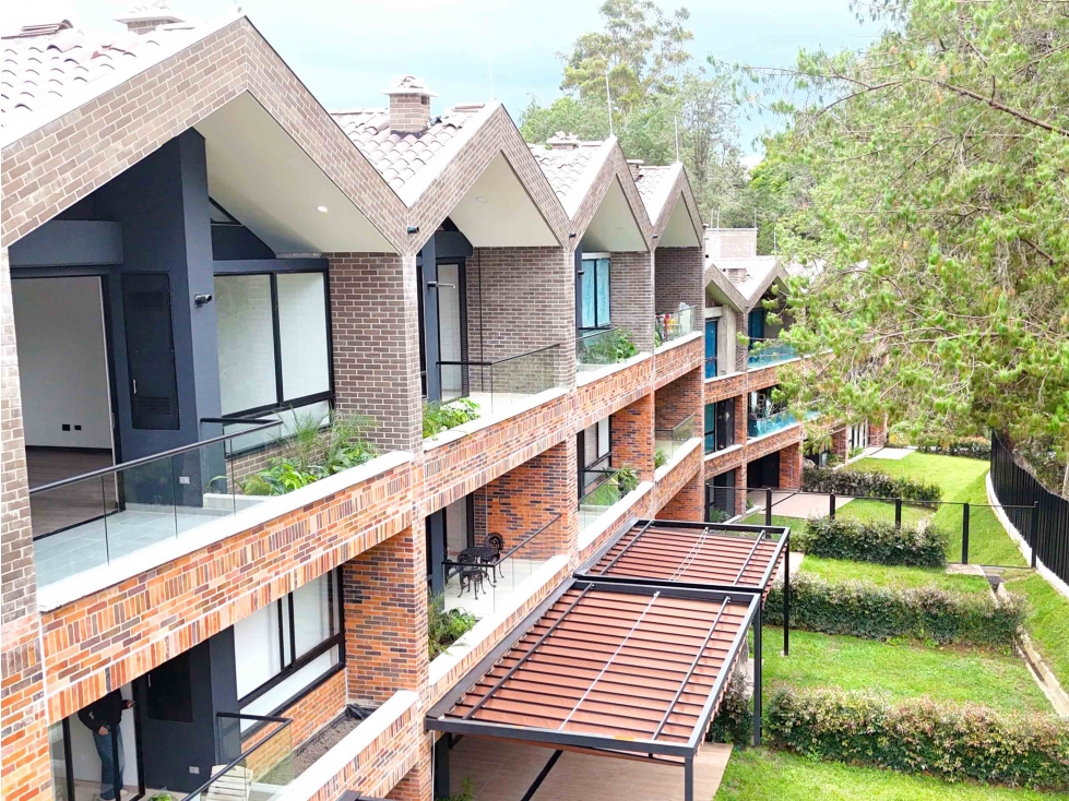 Suite tipo loft en el Retiro AP-RET-0307 MLS# 247193