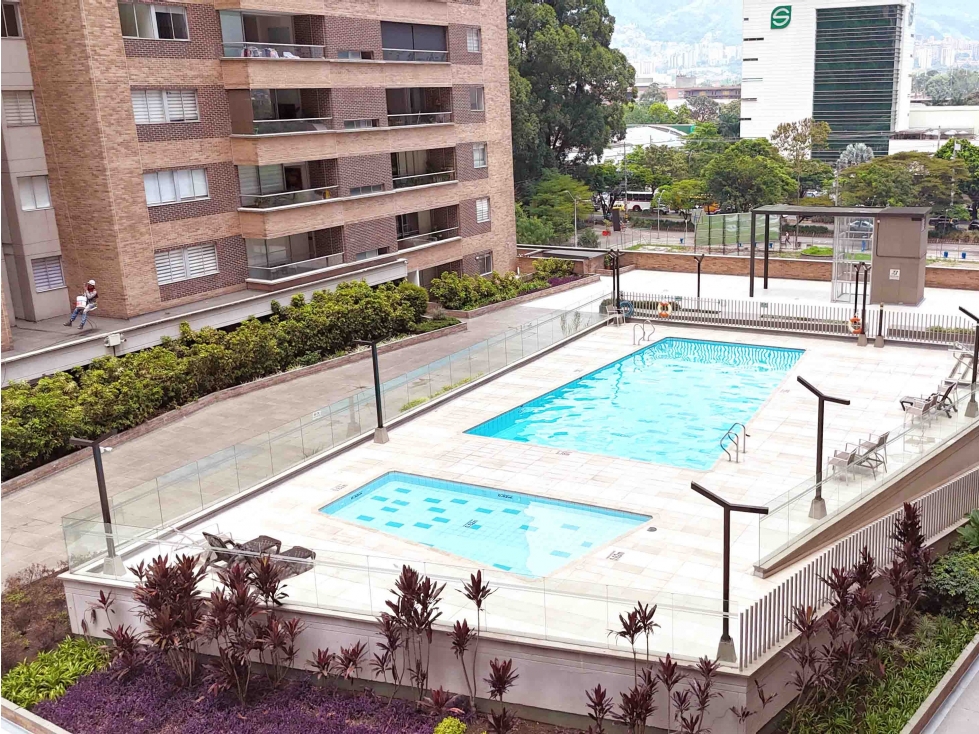 Apartamento piso alto en venta en Ciudad del Río AP-POB-0326