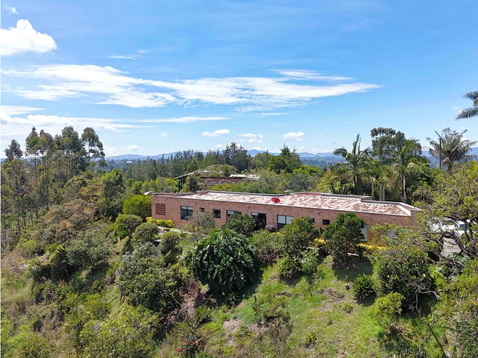 Finca independiente cerca al aeropuerto JMC CA-RIO-0323 MLS# 249747