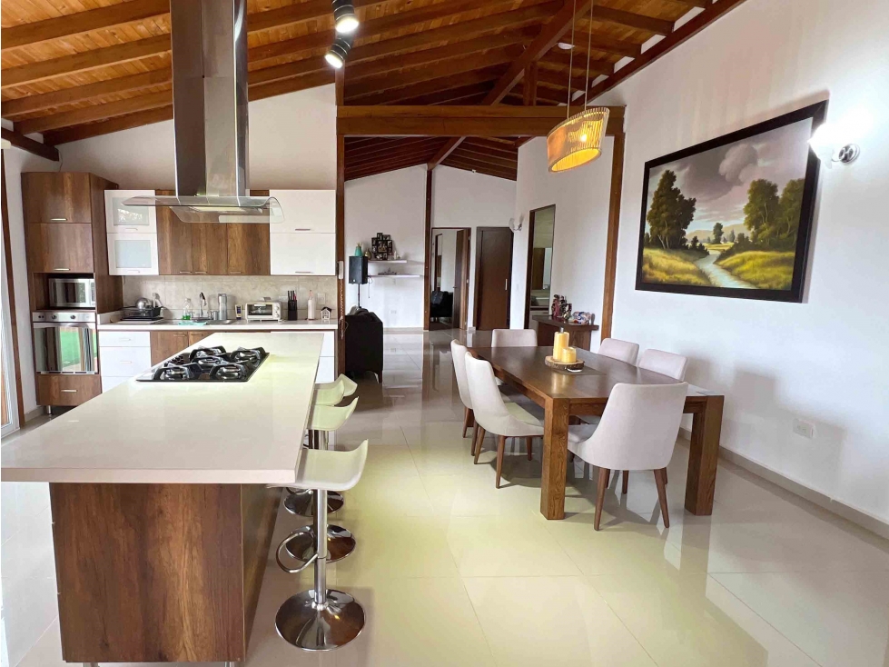 Finca independiente en venta Guarne cerca al aeropuerto CA-GUA-0306