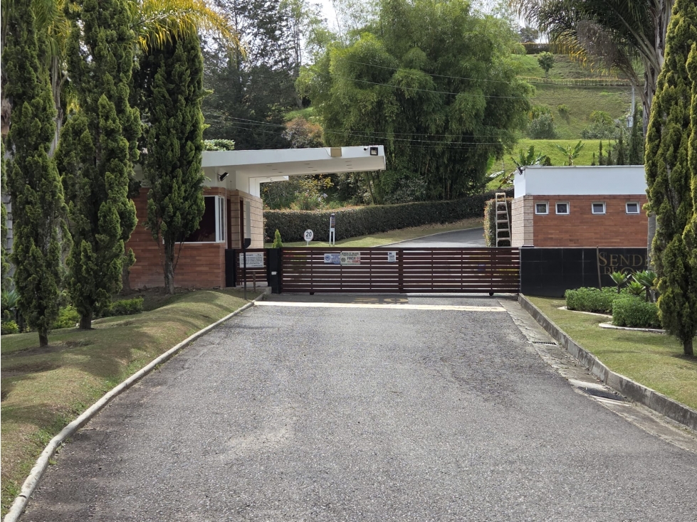 Lote en venta con linda vista en Quirama (La Ceja) LO-RIO-3057