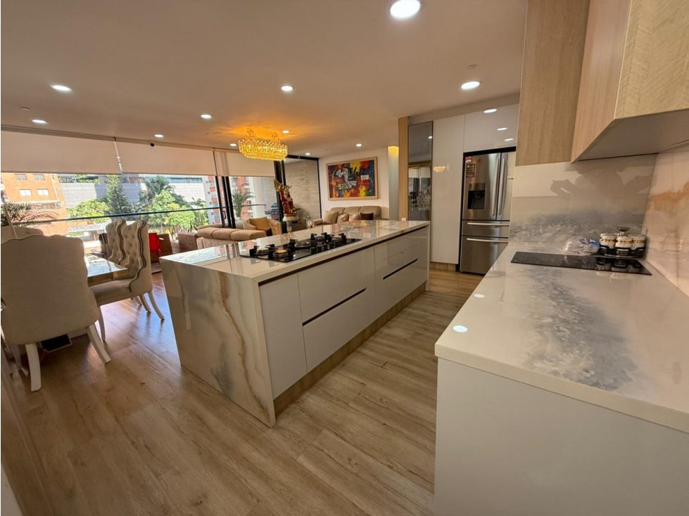 Apartamento Moderno en venta Poblado parte baja AP-POB-0421