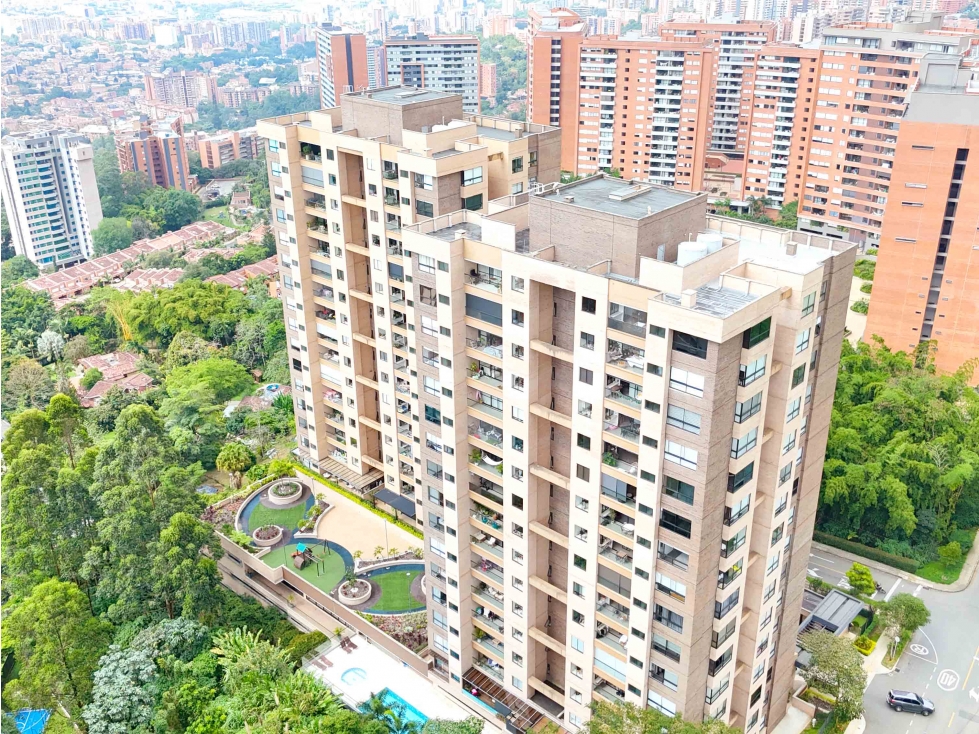 Apartamento moderno con vista en venta Envigado MLS# 264275