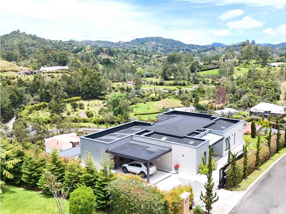 Casa de un solo nivel en El Retiro CA-RET-0411 MLS# 259332