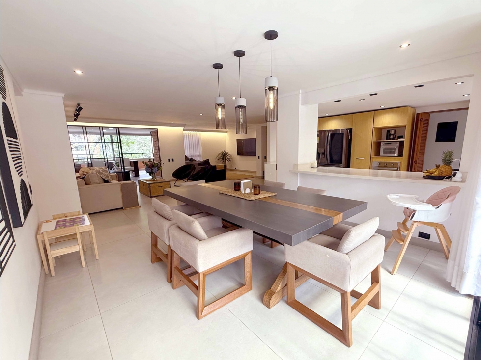 Apartamento en venta remodelado Poblado AP-POB-0412 MLS# 259755