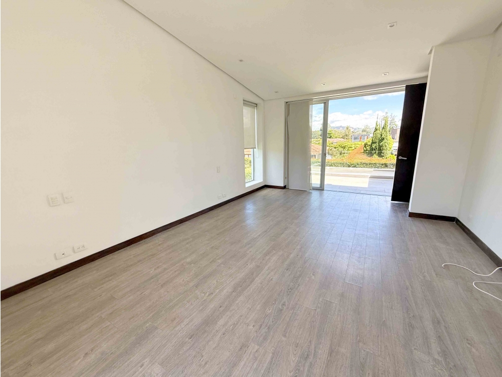 Casa de lujo con lote plano en venta Llanogrande — foto 4