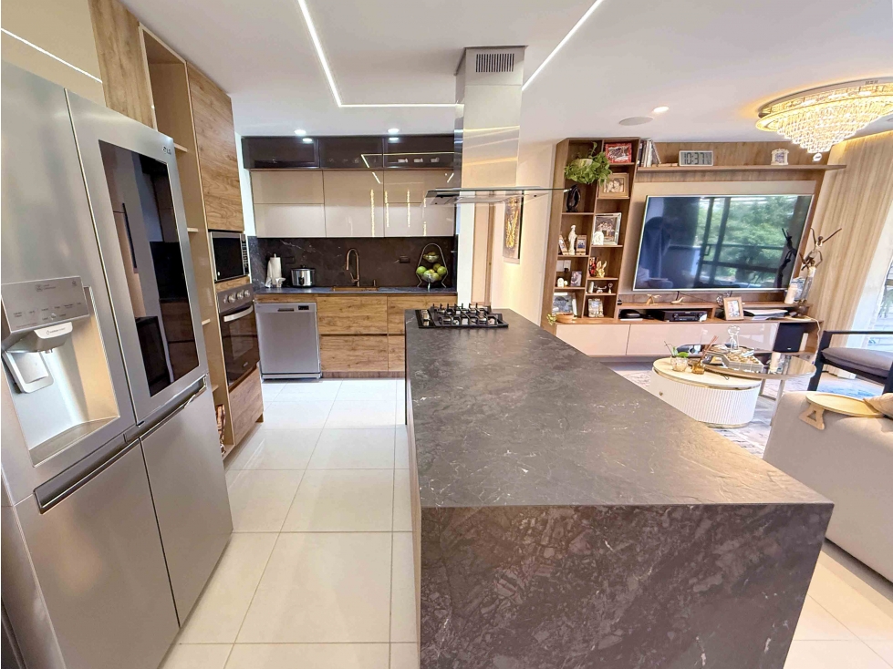 Apartamento en venta moderno y con vista Sabaneta MLS# 266131 — foto 2