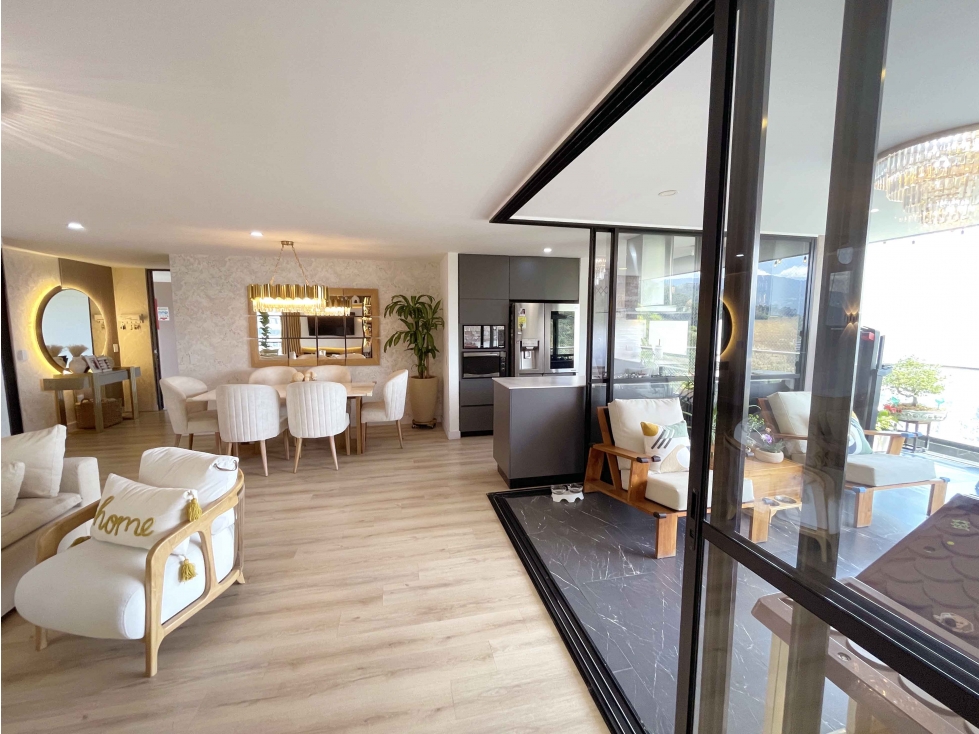 Venta Apto remodelado acabados de lujo con vista Sabaneta MLS# 268279 — foto 2