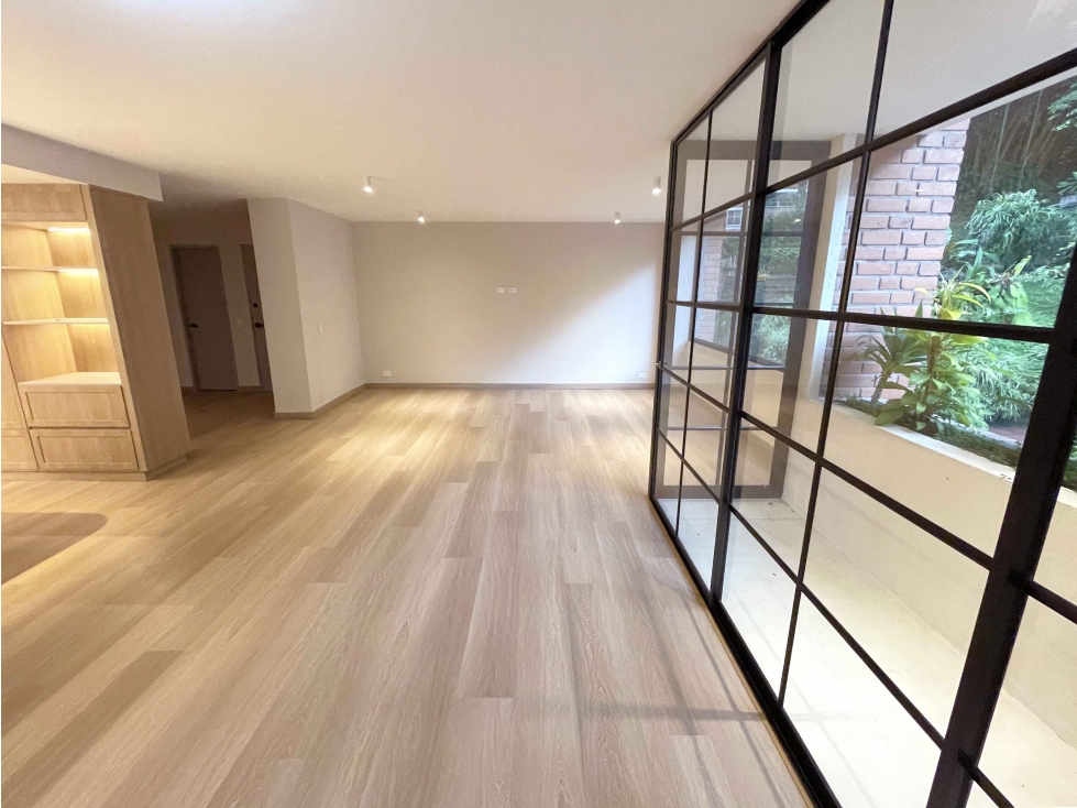 Apto venta para remodelar Poblado Tesoro AP-POB-0393 MLS# 256829