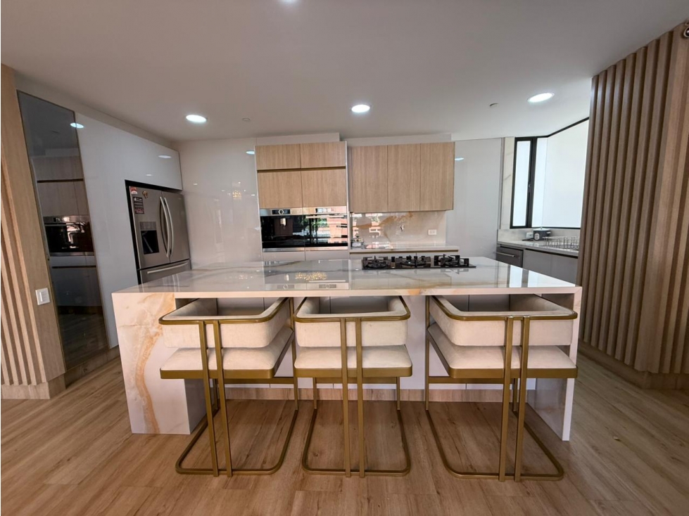 Apartamento Moderno en venta Poblado parte baja AP-POB-0421 — foto 3