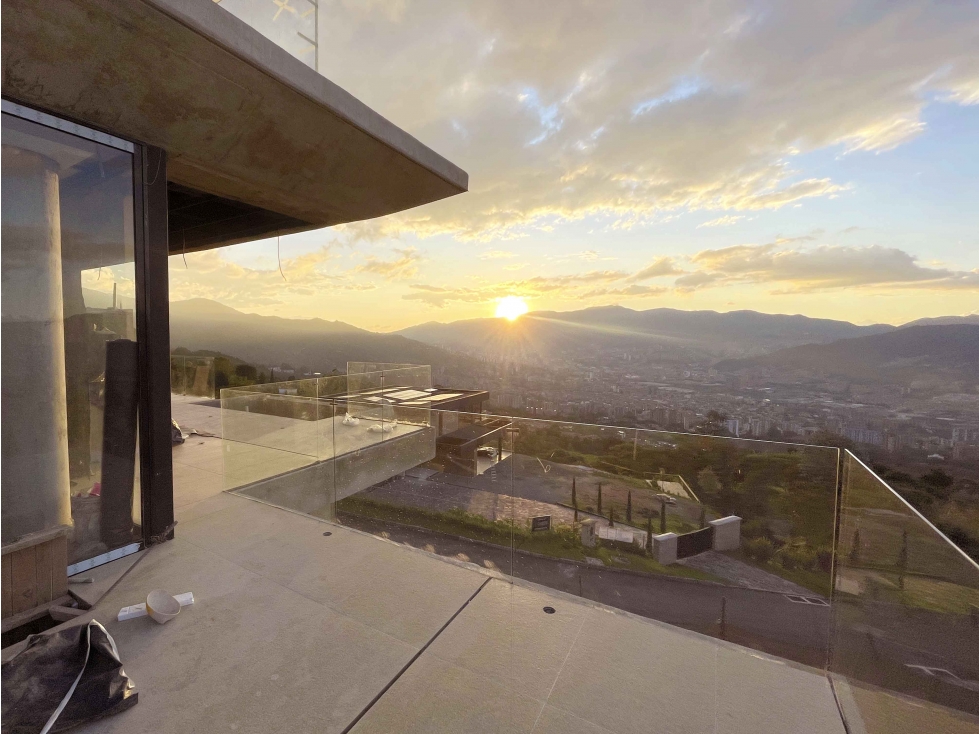 En venta casa de Lujo en Los Balsos Medellin CA-POB-0417 MLS# 260000 — foto 2