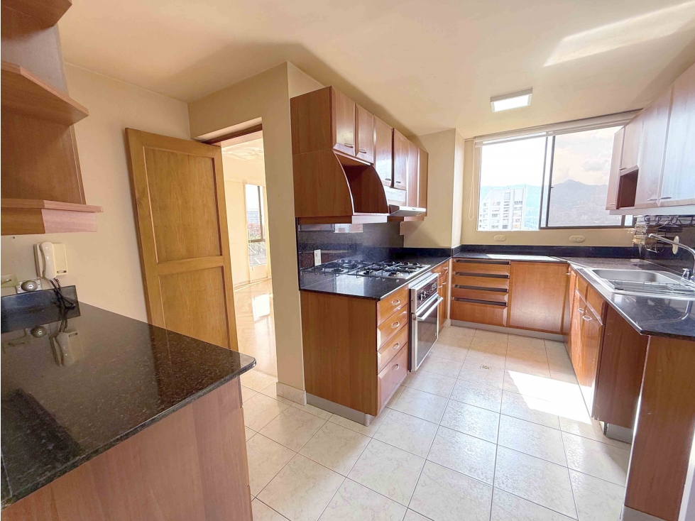 Apto en venta para remodelar en Poblado AP-POB-0433 MLS# 263306 — foto 4