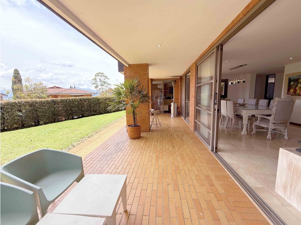Casa en venta con zona verde Poblado Medellin CA-POB-0440 MLS# 263973 — foto 5