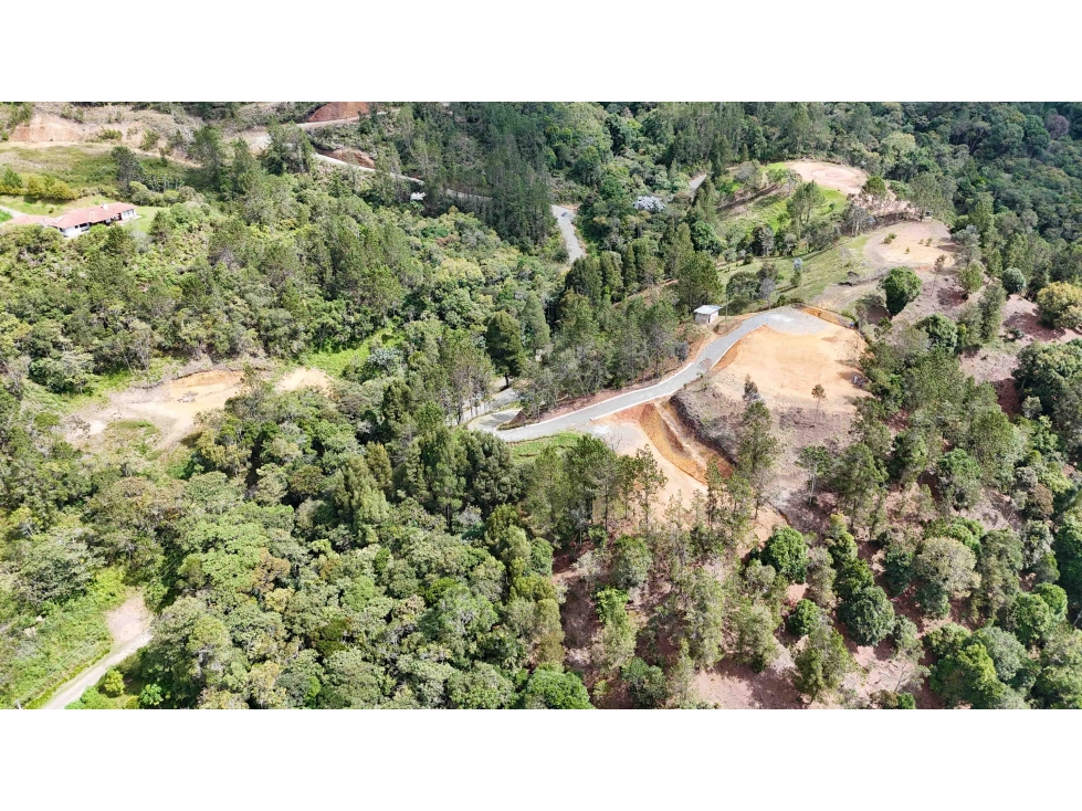 Lote independiente en venta al lado colegio Vermont LO-RET-3052 — foto 6