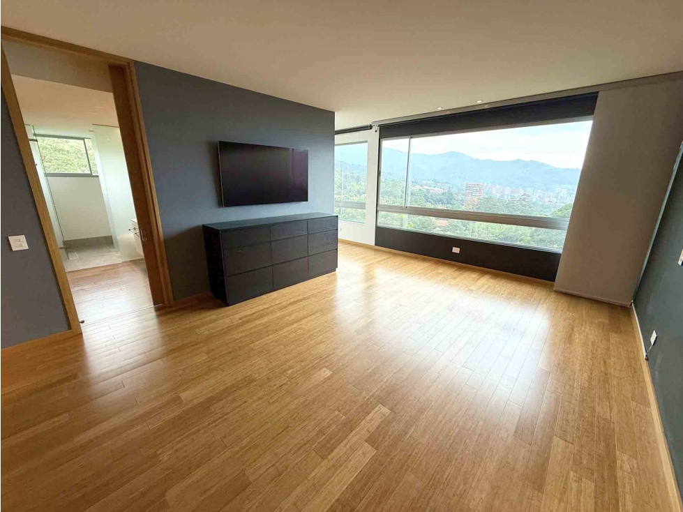 Apartamento grande con vista Balsos Poblado AP-POB-0366 MLS# 253107 — foto 4