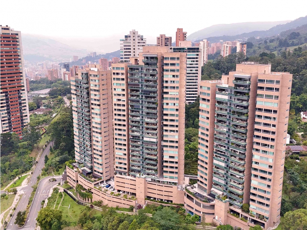 Apartamento grande con vista Balsos Poblado AP-POB-0366 MLS# 253107 — foto 2