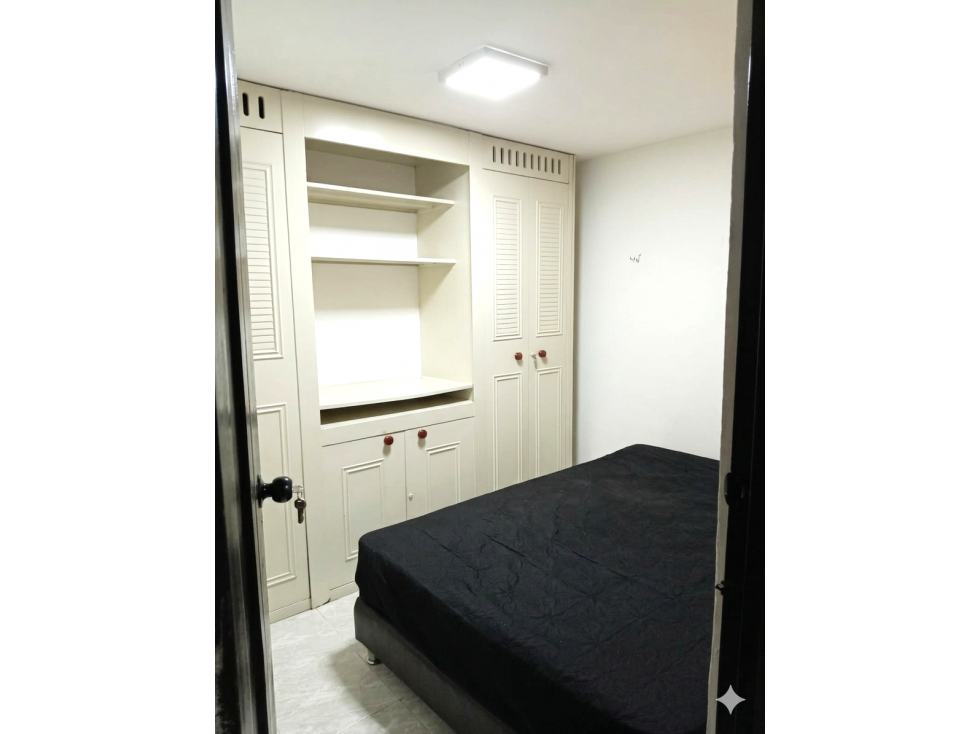 ¡OPORTUNIDAD ÃNICA! CASA DE 3 PISOS EN VENTA BARRIO SAMARIA PEREIRA — foto 3