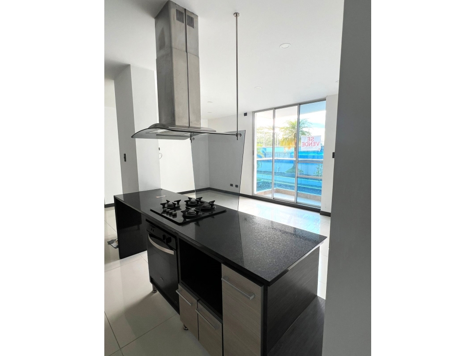 Apartamento con diseño moderno, amplio y luz natural excepcional — foto 4