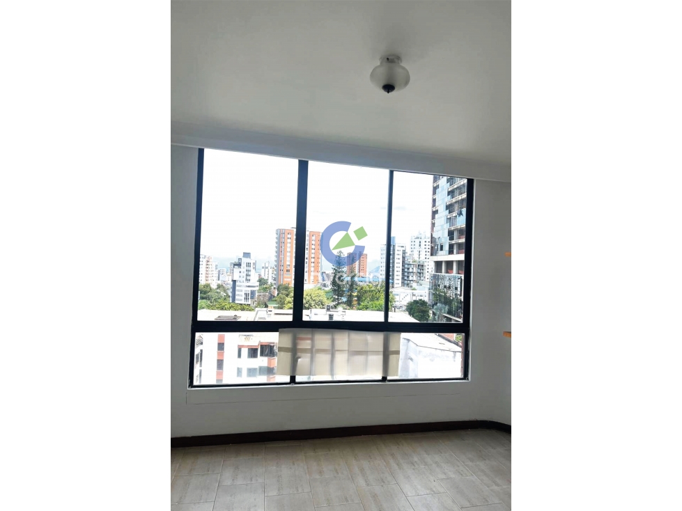 Estilo y comodidad en Edificio Oceanía Ubicación inmejorable
