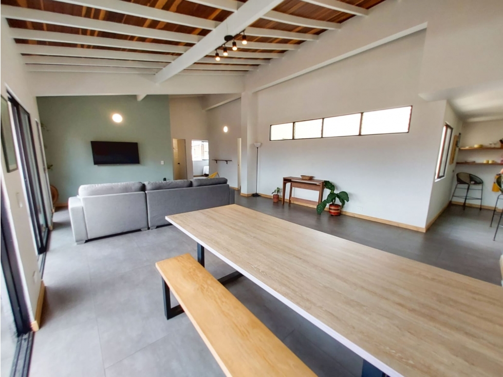 Venta de apartamento reformado sector Laureles Medellìn — foto 4