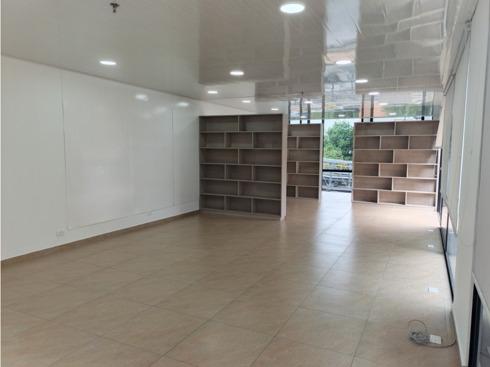 Venta Oficina sector exclusivo Bella Suiza Bogota — foto 2