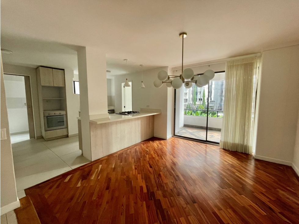 APARTAMENTO EN ARRIENDO CERCA AL TESORO MEDELLIN — foto 6