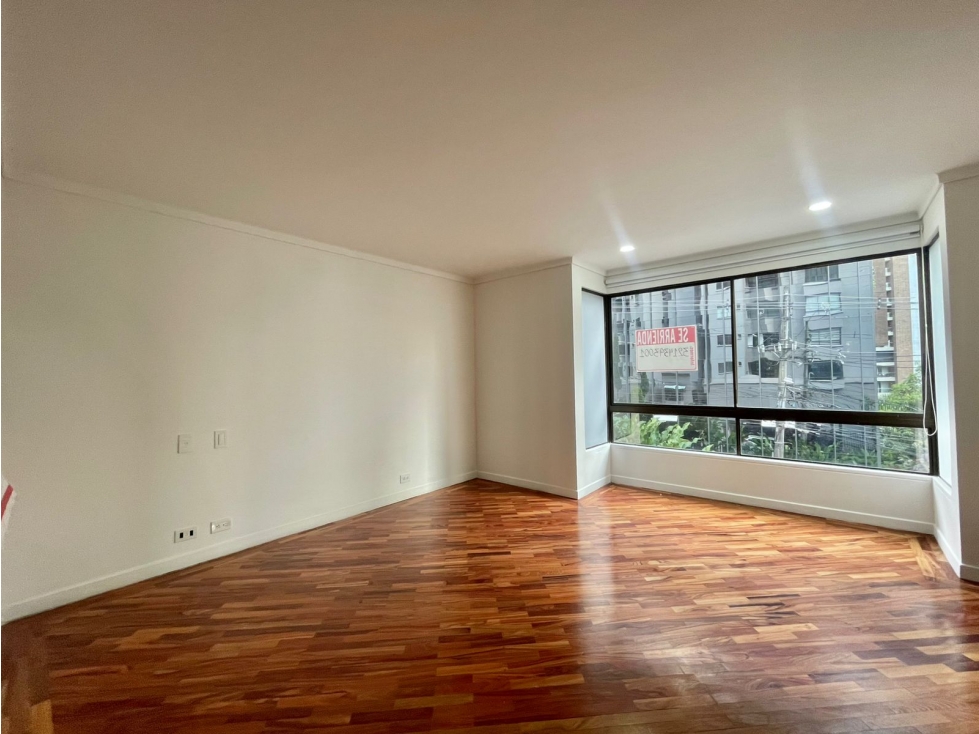 APARTAMENTO EN ARRIENDO CERCA AL TESORO MEDELLIN