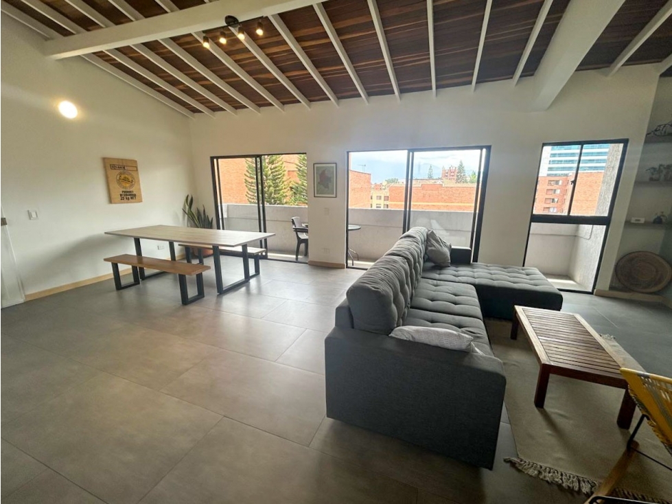 Venta de apartamento reformado sector Laureles Medellìn — foto 6