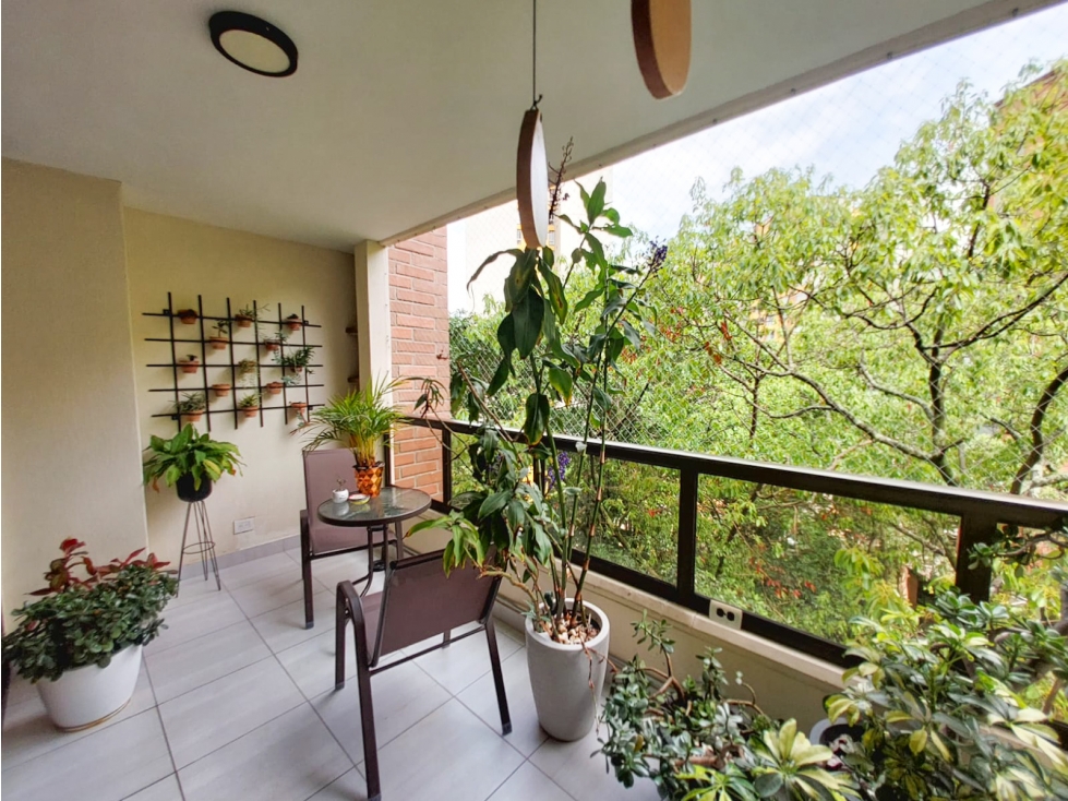 Apartamento remodelado en venta sector Oviedo el Poblado - 4