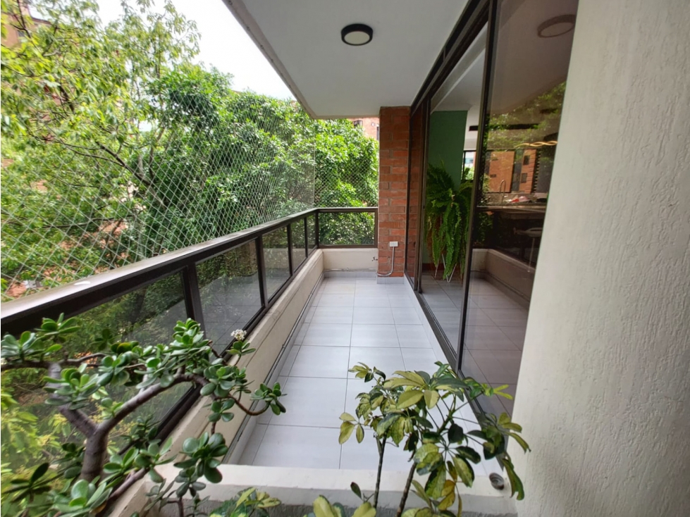 Apartamento remodelado en venta sector Oviedo el Poblado - 6