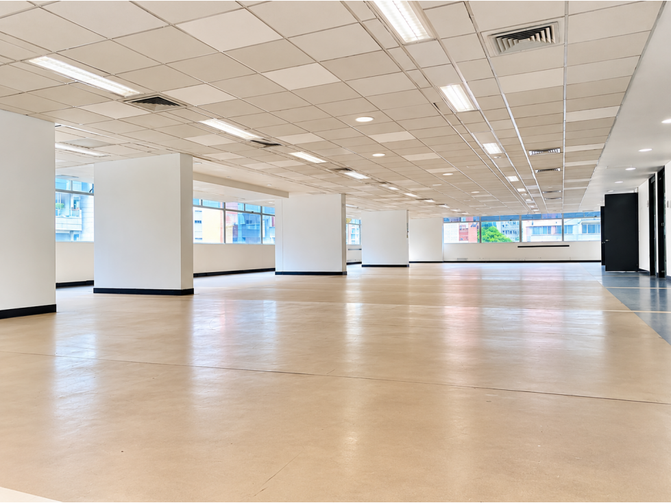 Venta o arriendo de oficina sector Ciudad del Rìo Medellìn — foto 3
