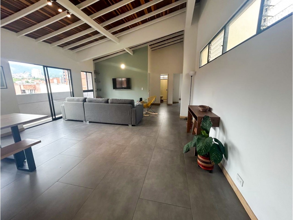 Venta de apartamento reformado sector Laureles Medellìn — foto 5