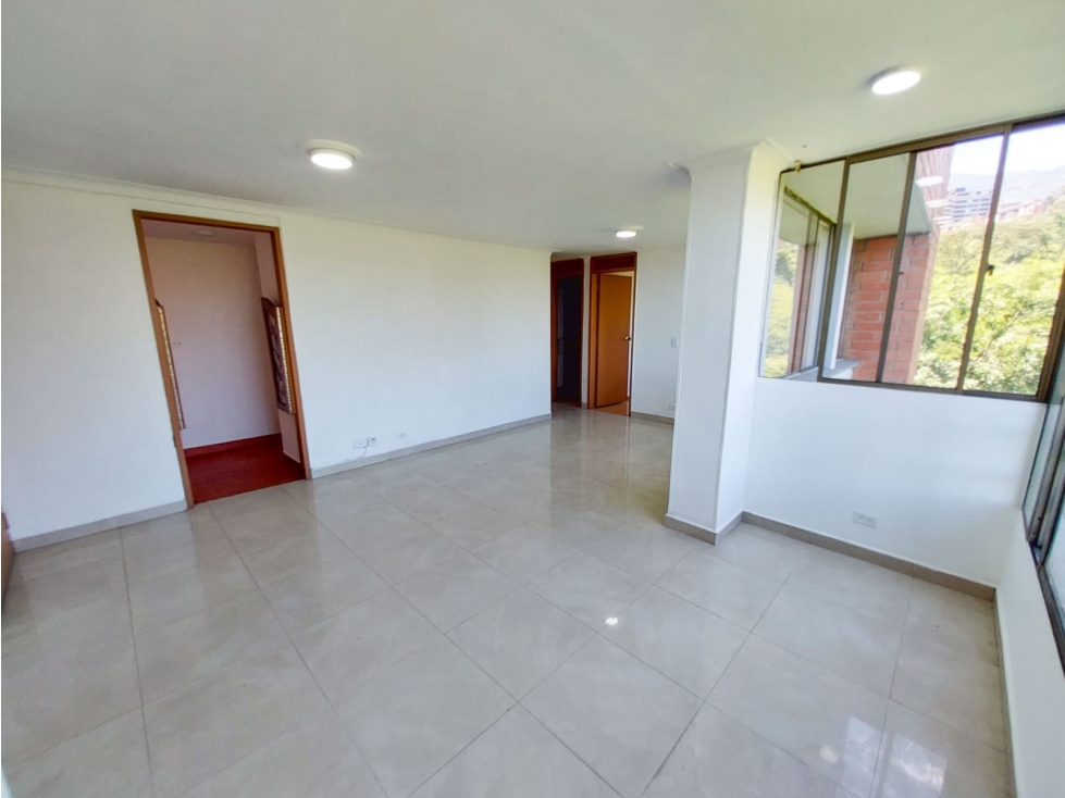 Venta/arriendo apartamento en la Loma los Yarumos Poblado — foto 3