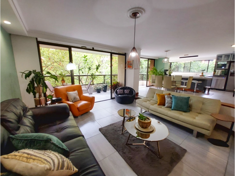 Apartamento remodelado en venta sector Oviedo el Poblado - 1