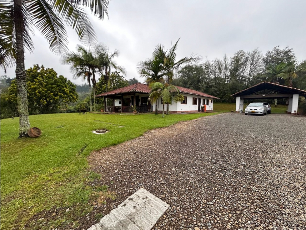 CASA INDEPENDIENTE EN VENTA CERCA AL AEROPUERTO JMC RIONEGRO