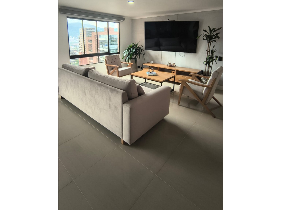 Apartamento reformado en venta sector Castropol el Poblado — foto 3