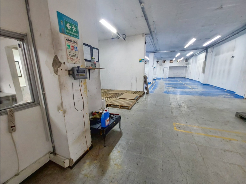 VENTA DE BODEGA INDEPENDIENTE CERCA A LA CENTRAL MAYORISTA EN ITAGUI - 6