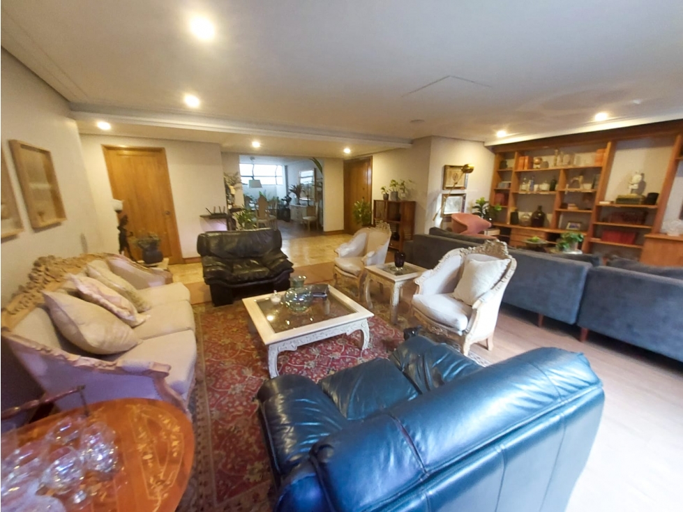 Apartamento en venta reformado con jardín sector Astorga el Poblado — foto 4