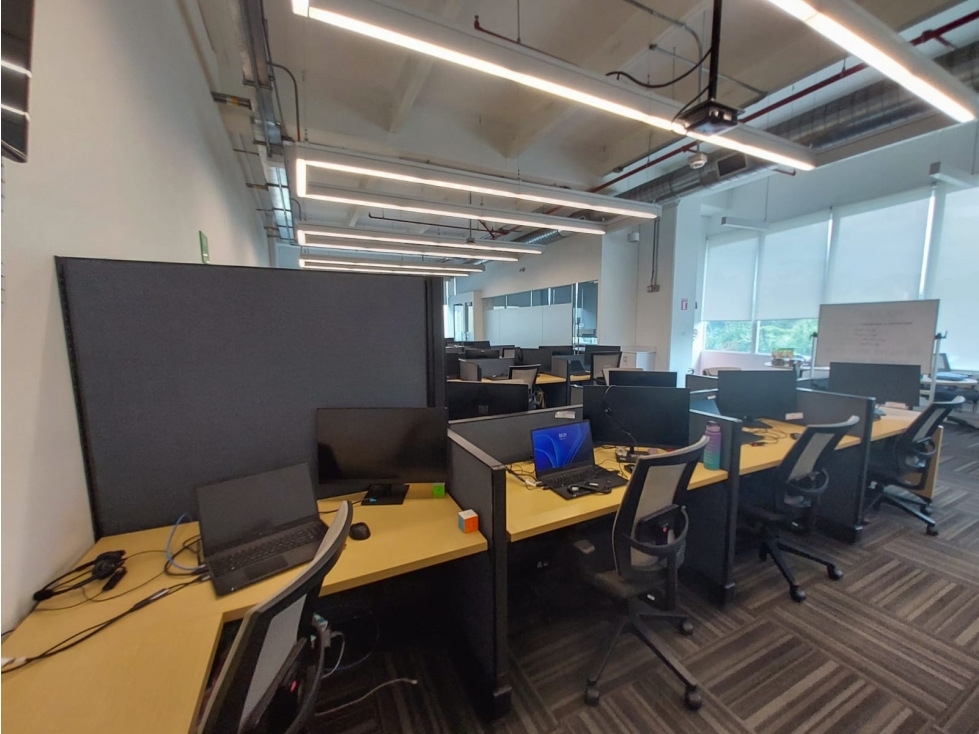Oficina en venta/arriendo en Centro Ejecutivo Sabaneta - 4