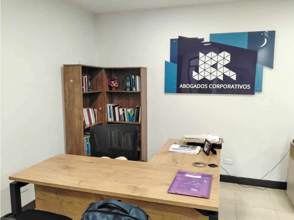 Arriendo oficina en C Empresarial en sector Milla de oro el Poblado — foto 2