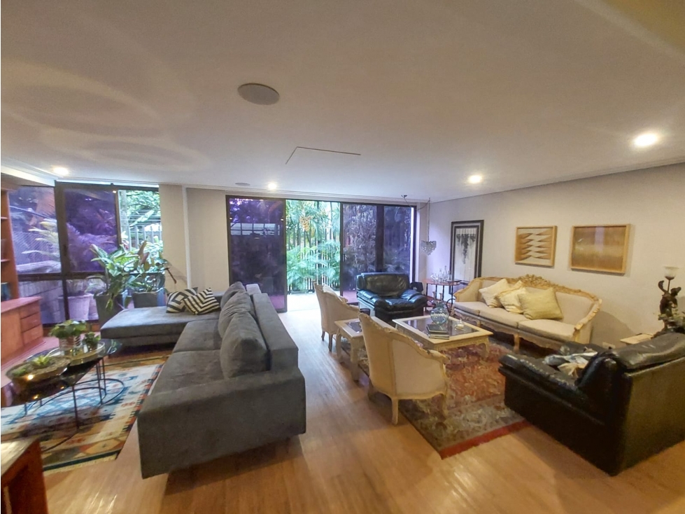 Apartamento en venta reformado con jardín sector Astorga el Poblado — foto 3