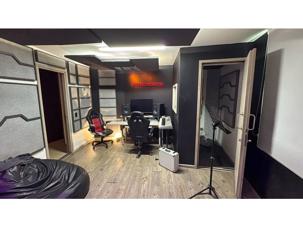 Arriendo oficina en C Empresarial en sector Milla de oro el Poblado — foto 2