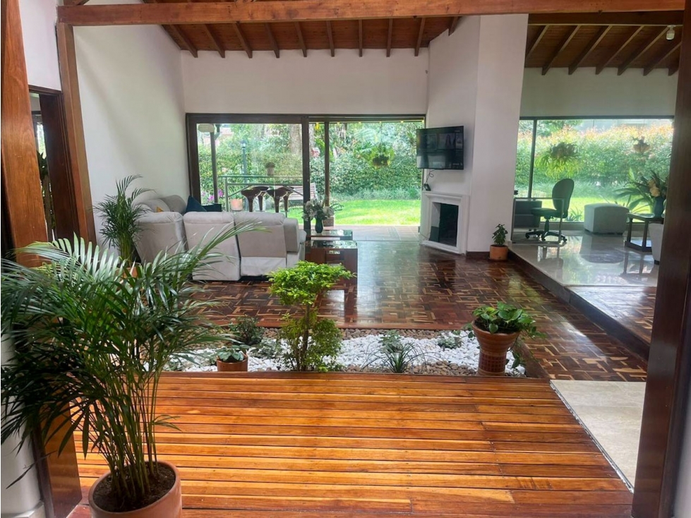 Arriendo casa amoblada o sin amoblar loma del Chocho Envigado