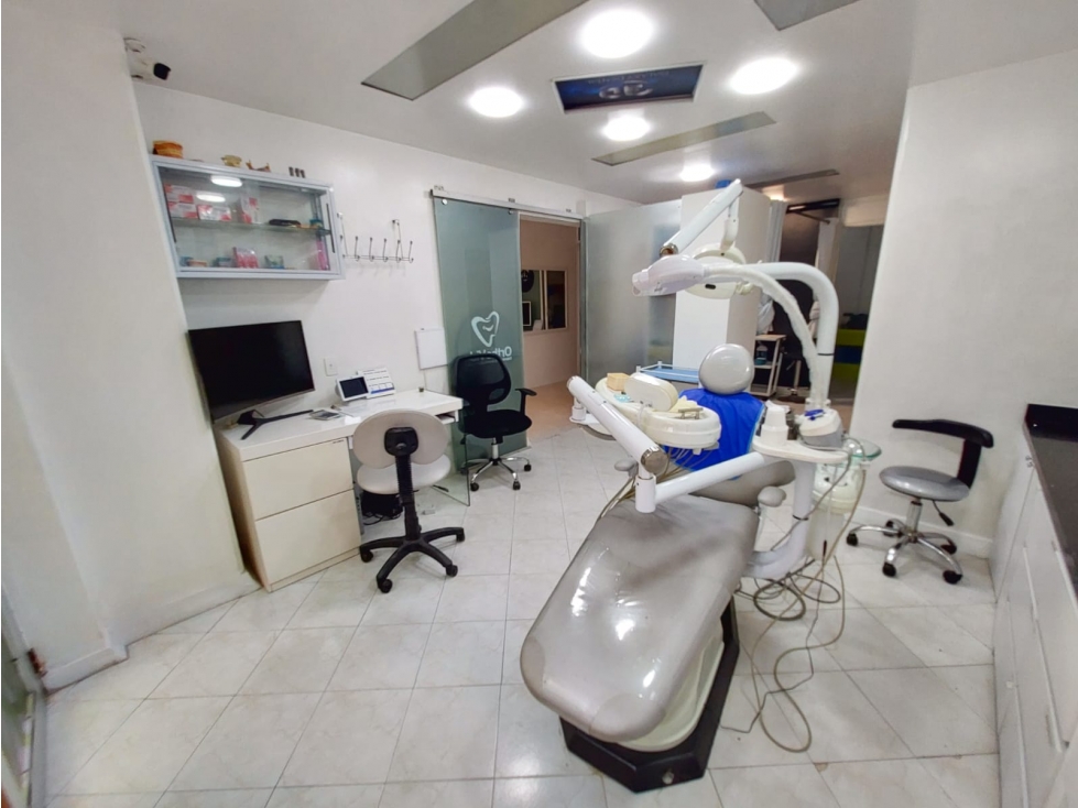 Venta/arriendo de oficina/consultorio en Ed Empresarial centro de Med — foto 5