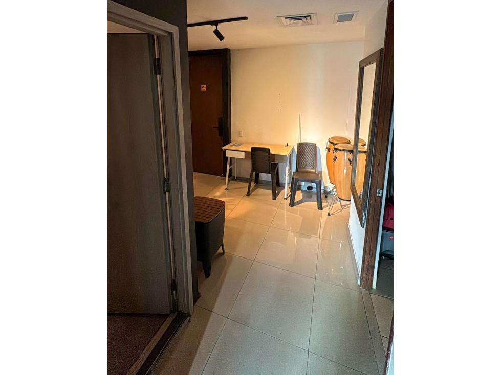 Arriendo oficina en C Empresarial en sector Milla de oro el Poblado — foto 4