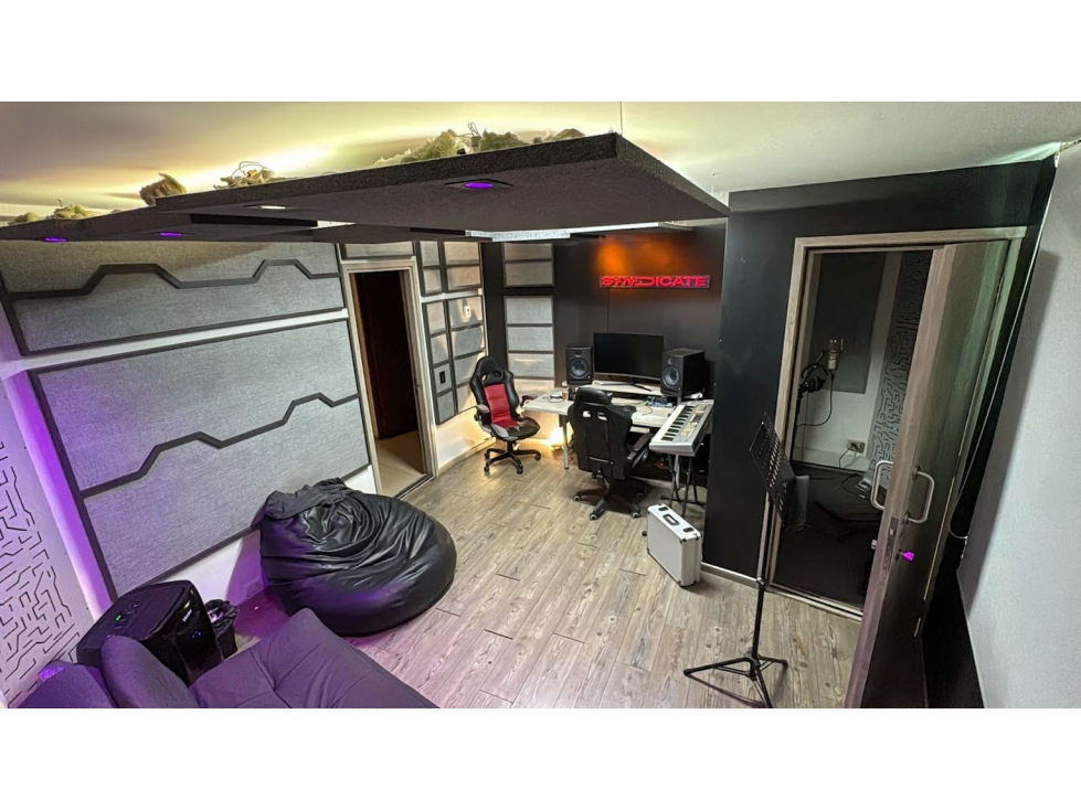 Arriendo oficina en C Empresarial en sector Milla de oro el Poblado